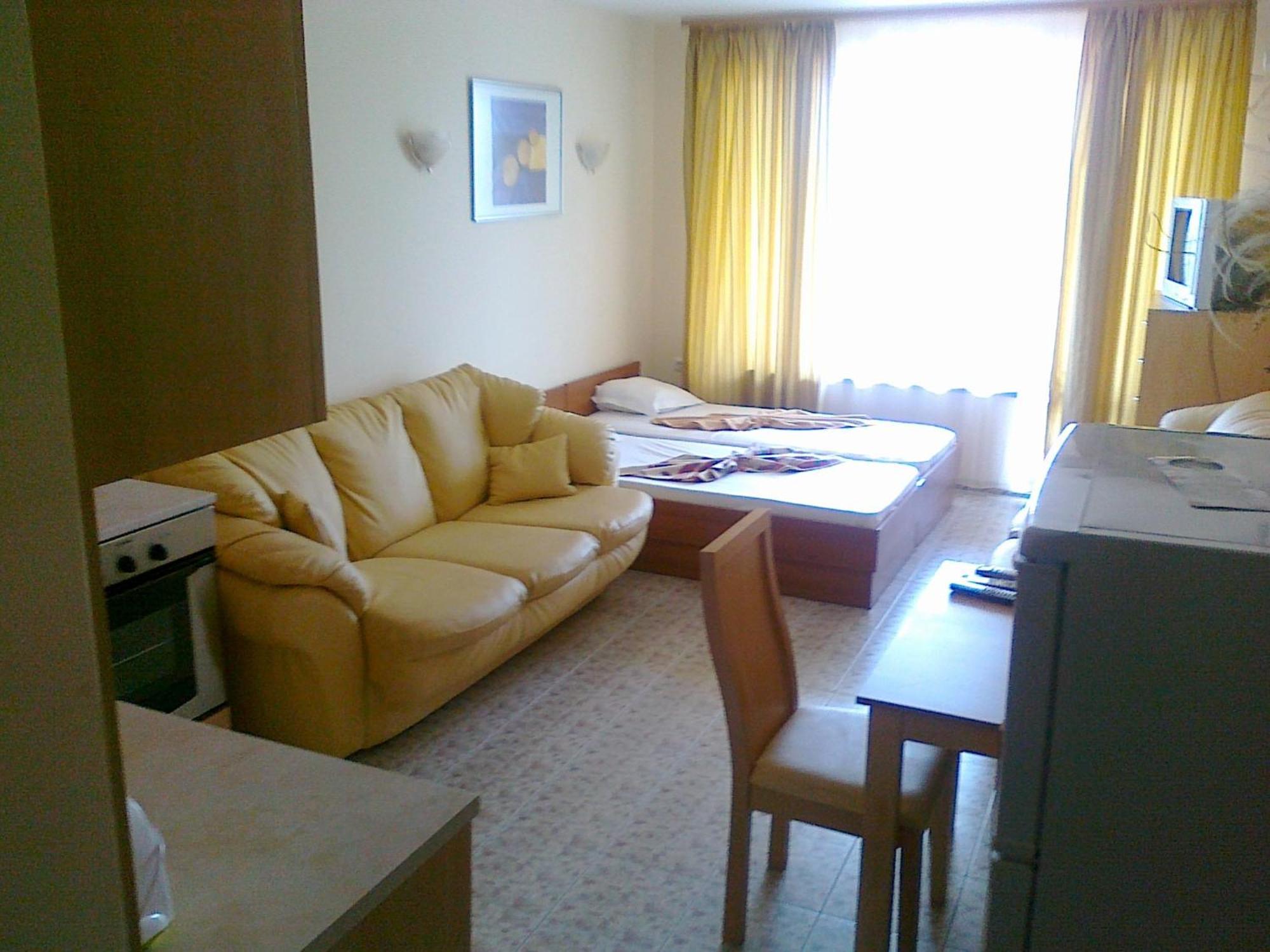 Sb Rentals Apartments In Royal Dreams Complex Pantai Sunny Bagian luar foto