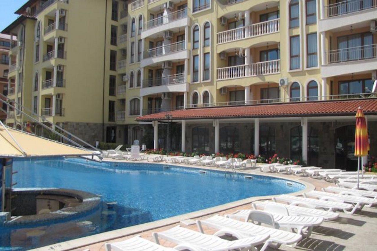 Sb Rentals Apartments In Royal Dreams Complex Pantai Sunny Bagian luar foto
