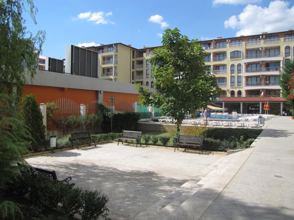 Sb Rentals Apartments In Royal Dreams Complex Pantai Sunny Bagian luar foto